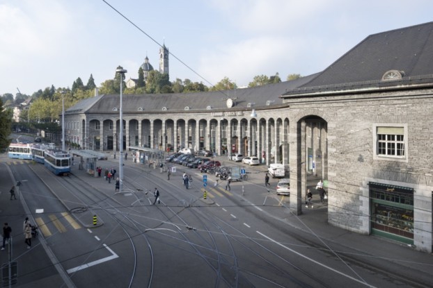 Der Bahnhof ist wunderschön.