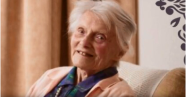alte frau